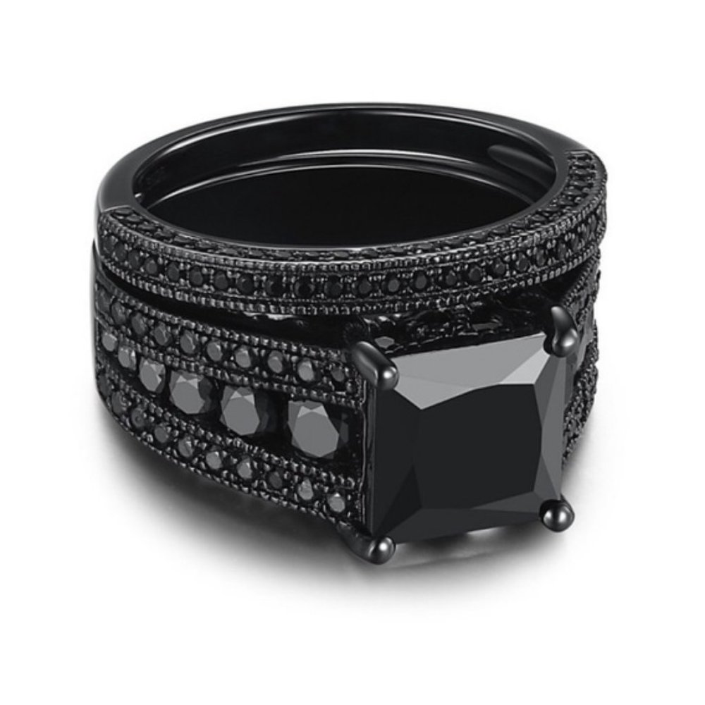 NEW Black Gray Gothic Engagement Ring Set - Picture 8 of 9